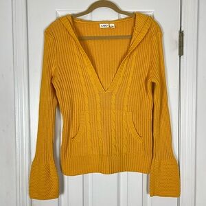 Cato Cable Knit Deep V-Neck Pullover Hooded Sweater Women’s M Bell Sleeves